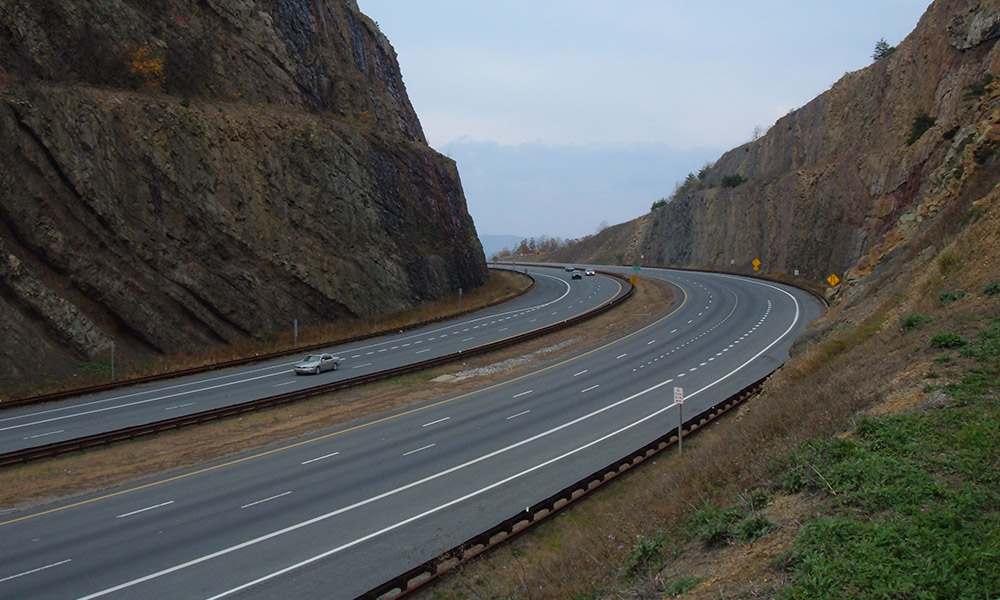 autostrada_prin_munti
