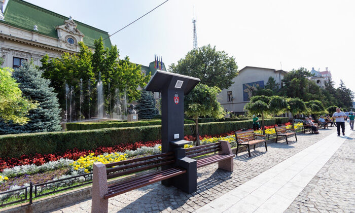 smart bench - banca inteligenta la Iasi