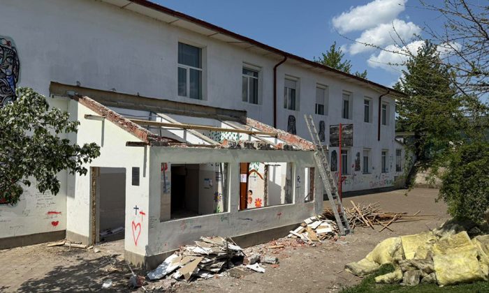 demolare scoala valea lupului