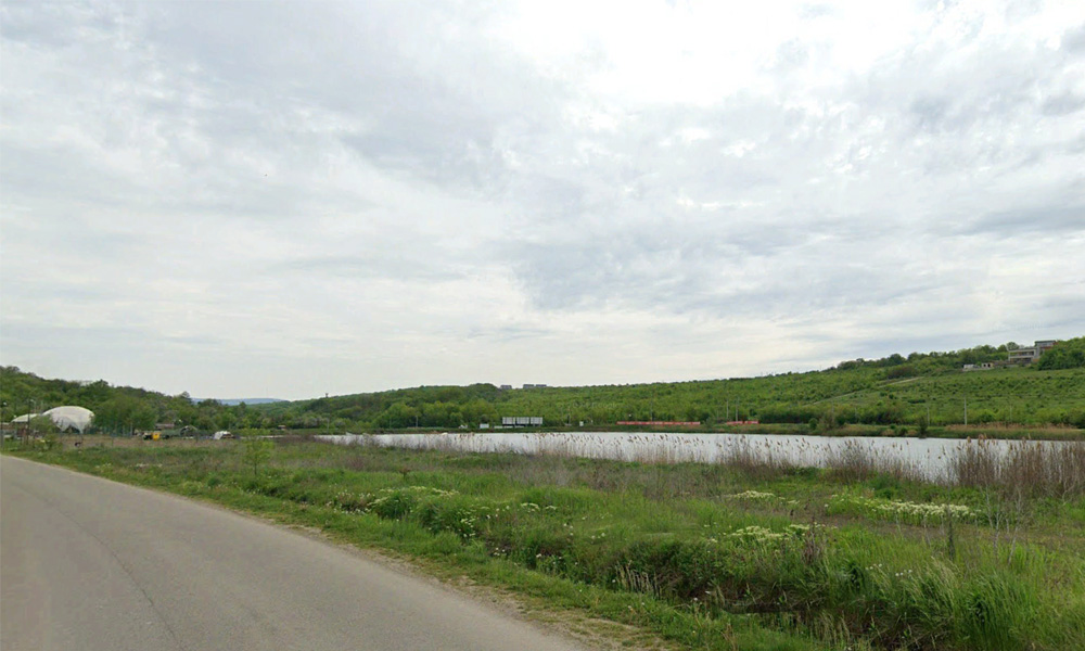 lacul aroneanu