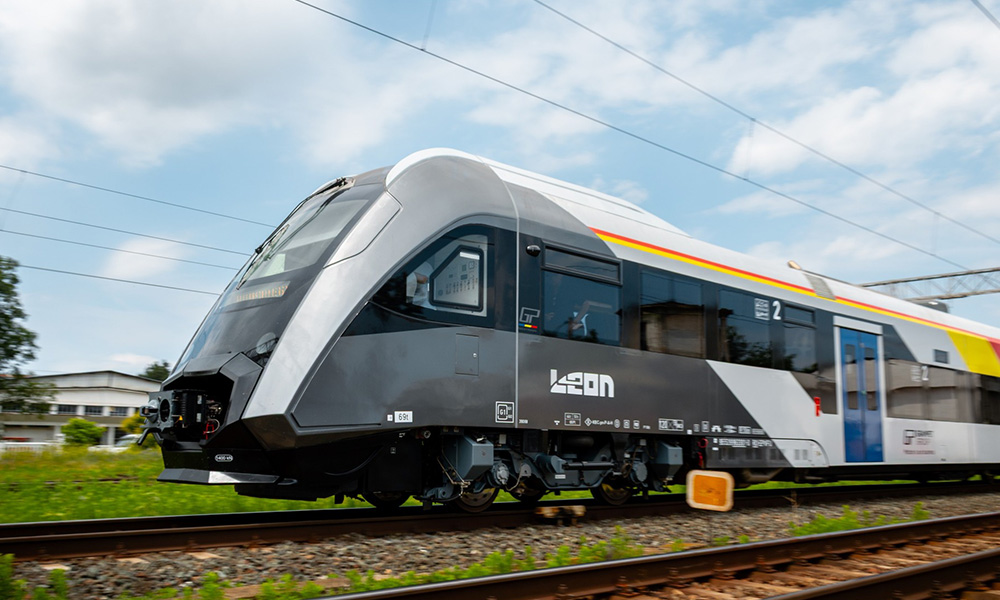 tren leon pascani