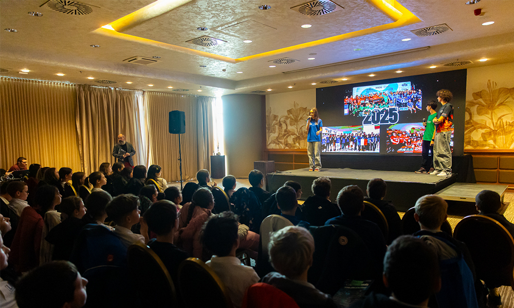 peste 100 de elevi au participat la ziua dedicată siguranței online, organizată de ESET, companie prezentă în rețeaua UBC de 10 ani