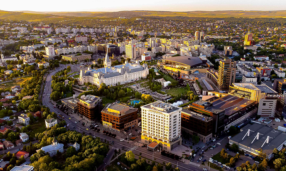 palas si palatul culturii iasi