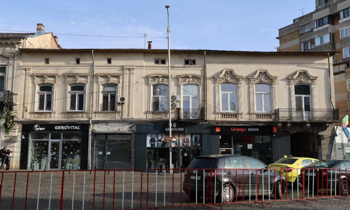 Casă - Strada 14 Decembrie 1989 nr. 13