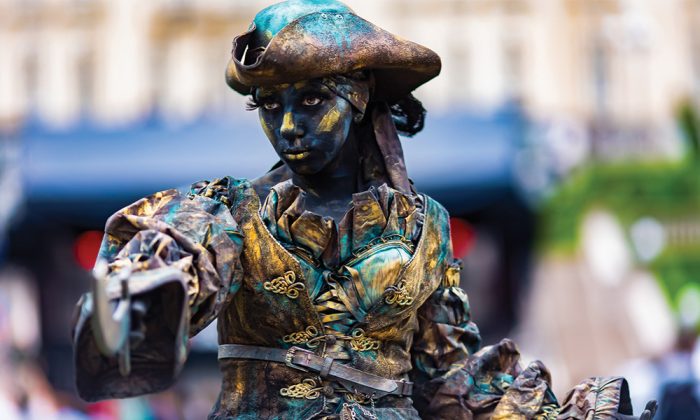 Check Art Festival la Palas Iasi