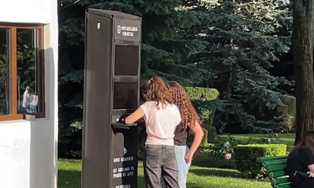 statie inteligenta telefon